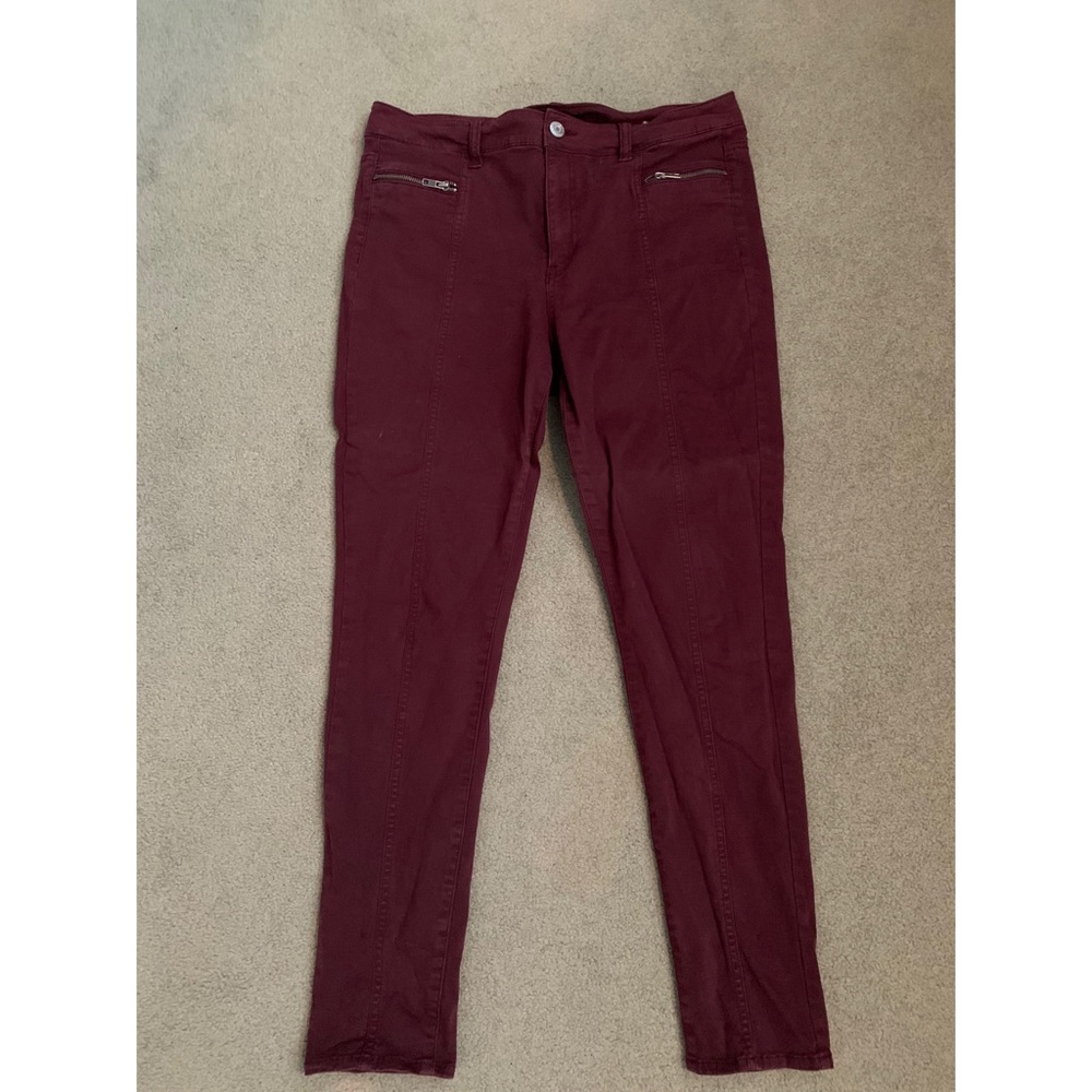 High waisted American Eagle burgundy jegging